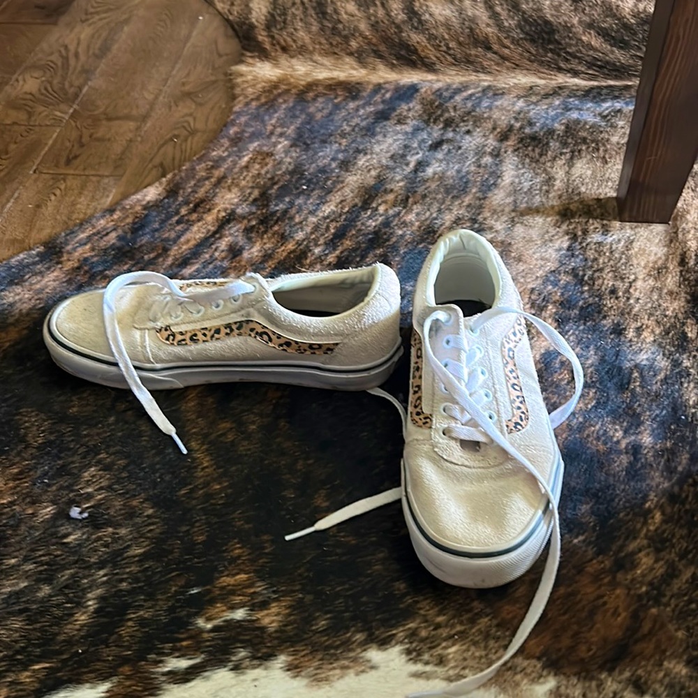 lace up vans